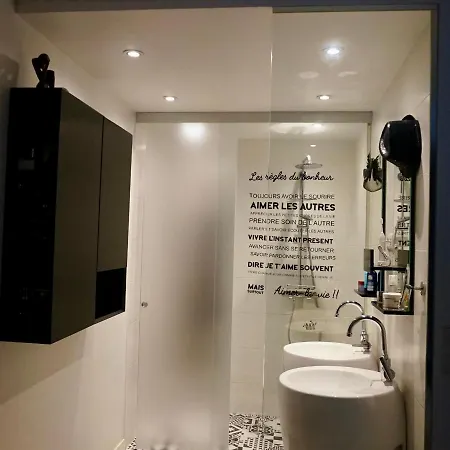 Beau 4 Pieces Avec Grand Jardin Et Tennis Proche Hec Et Inrae Apartman
