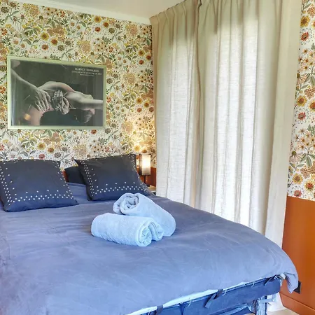 Apartman Beau 4 Pieces Avec Grand Jardin Et Tennis Proche Hec Et Inrae